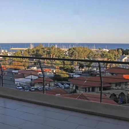 2b Seaview Breeze - Finikoudes Beach Lägenhet *