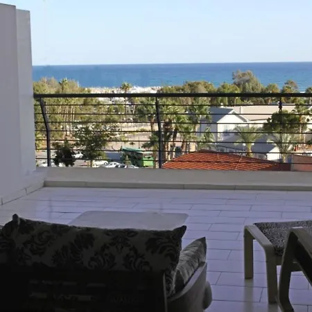 Lägenhet 2b Seaview Breeze - Finikoudes Beach Larnaca